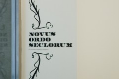 novus_wallgraphic